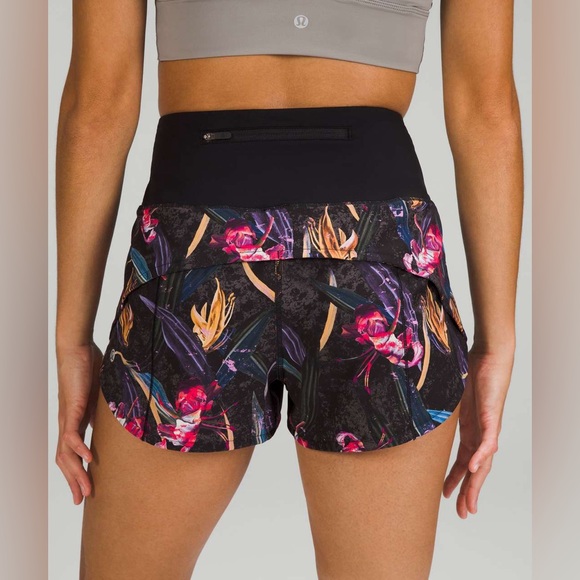 Lululemon Speed Up High-Rise Lined Short 2.5" - Picture 1 of 3